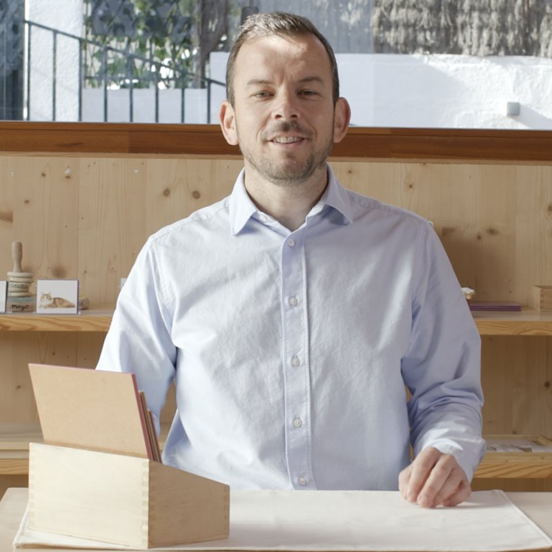 DESCUBRE EL MATERIAL MONTESSORI
